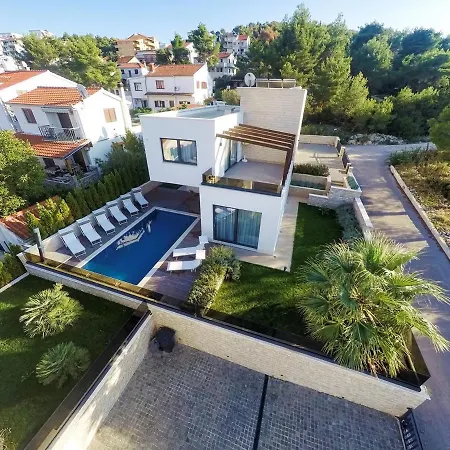 Willa Beachfront Sunce On Ciovo Island