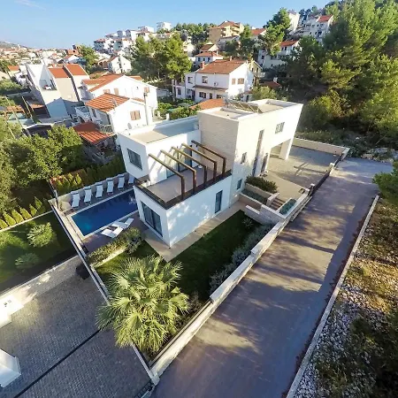 Willa Beachfront Sunce On Ciovo Island Trogir